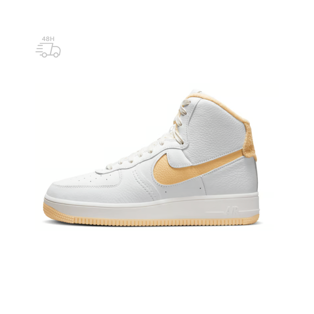 Nike Air Force 1 Sculpt team gold